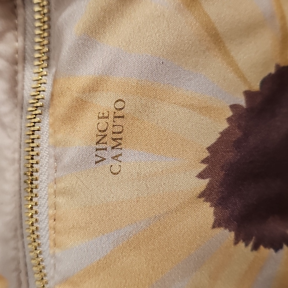 Vince Camuto Harlo Oversized Sunflowers Abstract Crossbody EUC - Picture 3 of 16